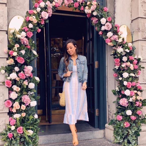 Meet your Posher, Bridget - Picture 1 of 1